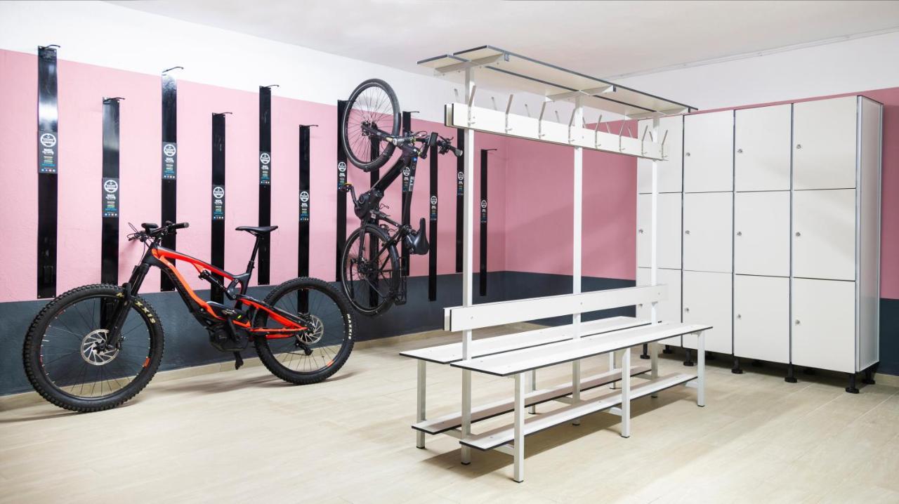 Flor Los Almendros Apartamentos Пагуера Екстериор снимка